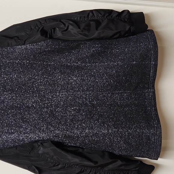 Details Intl Women's M full zip jacket - Picture 7 of 12